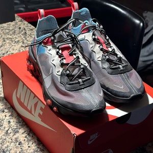 Nike Element React 87